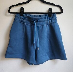 Lululemon Soft Ambitions High Rise Short 4" Size 4